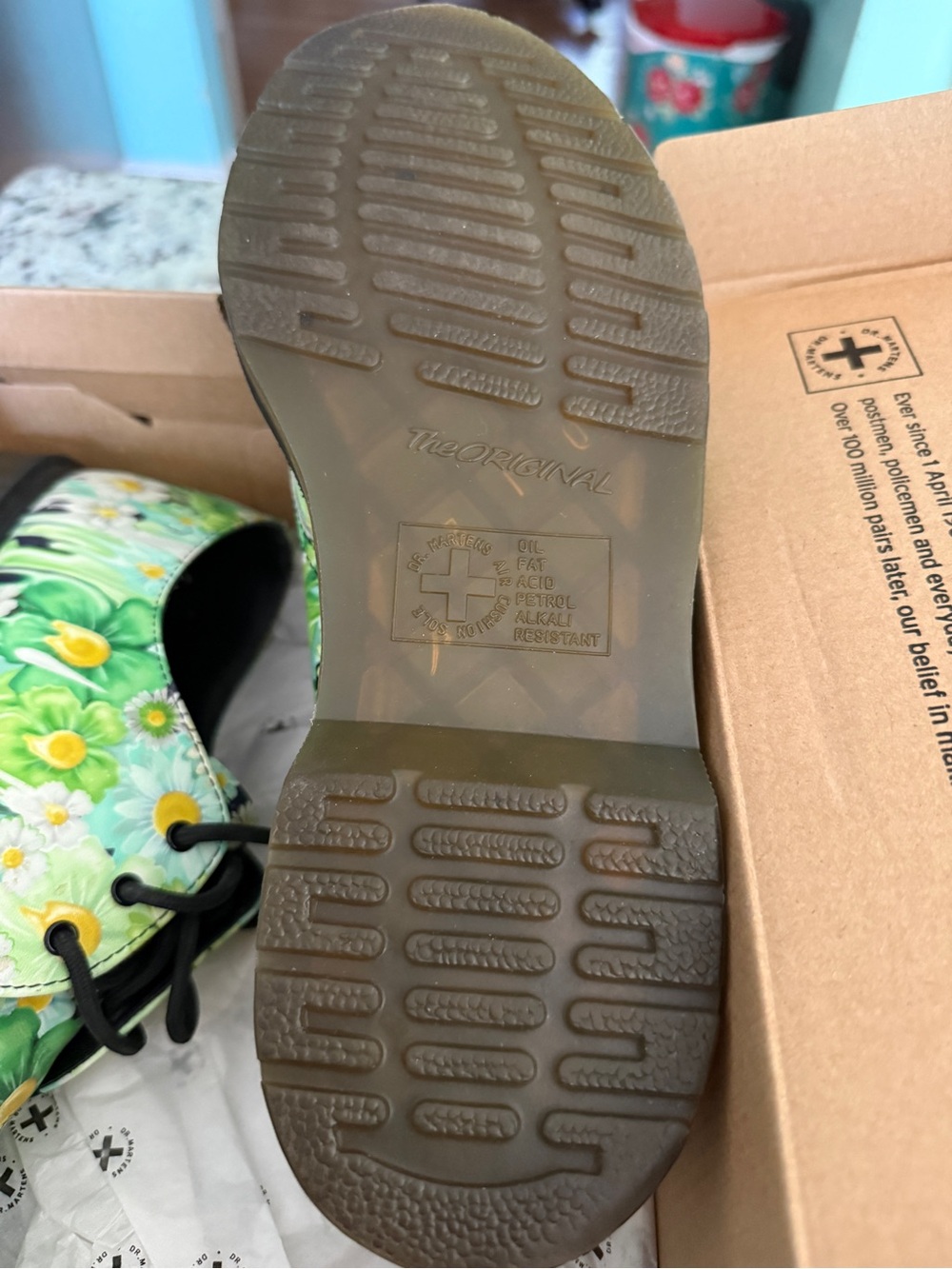 NEW Dr. Martens 1461 Paint Slick Backhand Floral Daisy Shoes Women’s Size 10 NIB - Picture 4 of 6